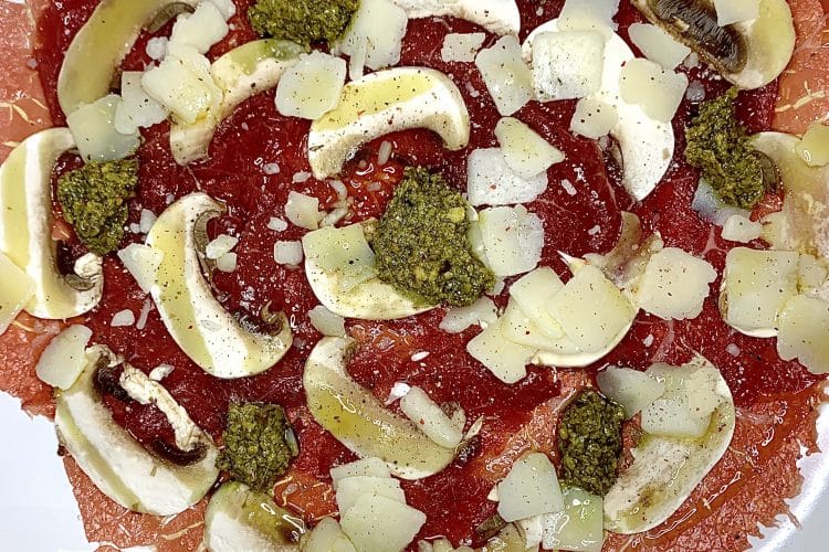 Carpaccio de ternera al pesto