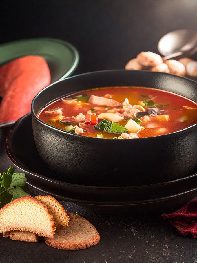 Sopa de Almejas Manhattan: El Sabor de Nueva York